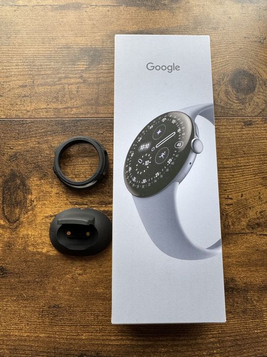 Google Pixel Watch 4 45 mm GWARANCJA etui Spigen IDEALNY