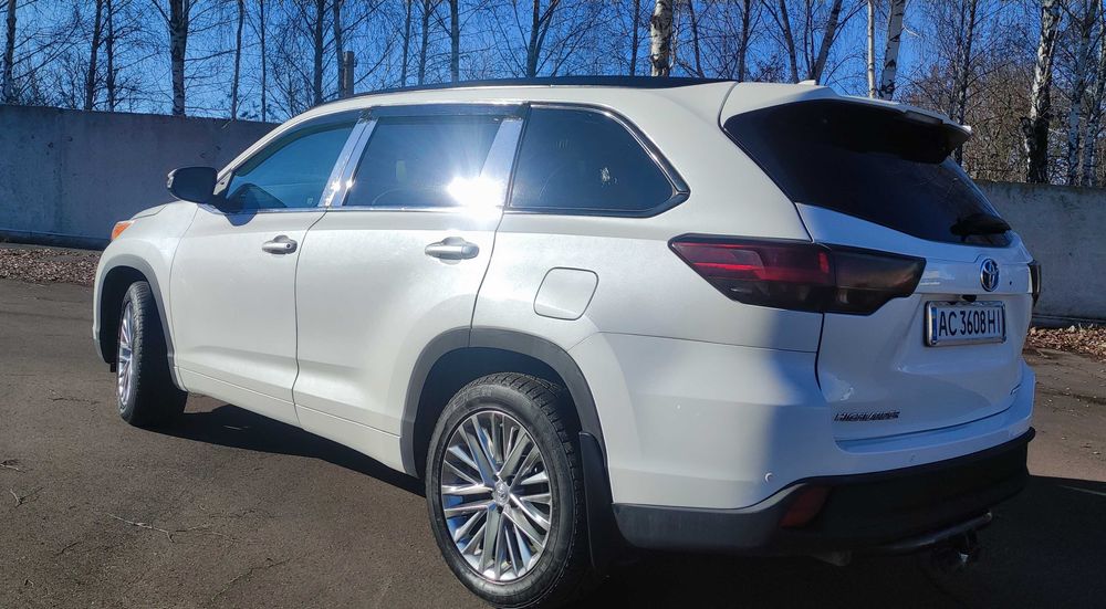 Toyota Highlander Limited 2016 hybrid