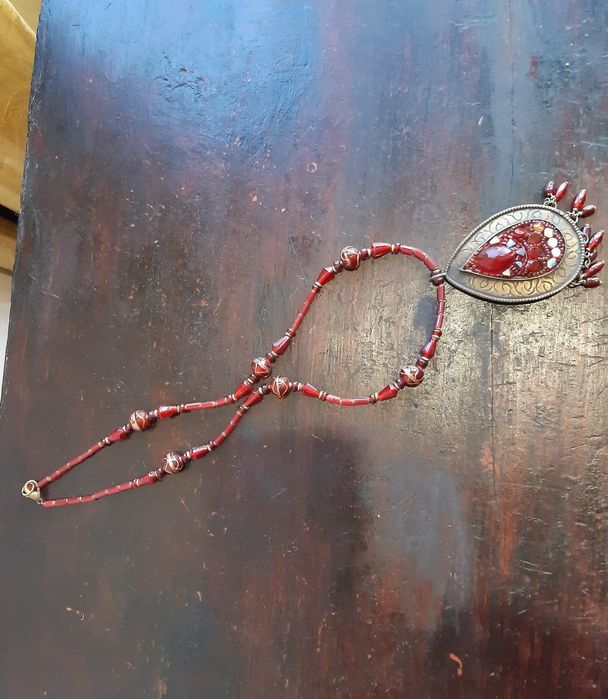 Colar  com pedras  indiano