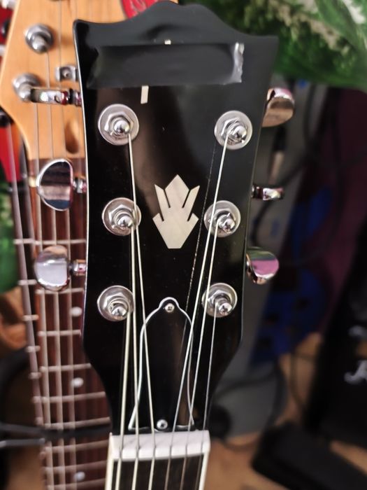 Gitara elektryczna typu SG, nie Gibson, zamiana