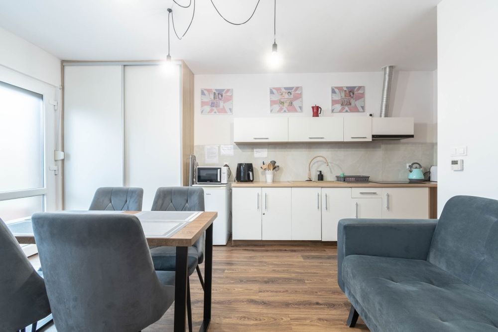 Apartament-mieszkanie z balkonem,parking,pralka Zakatki Swiata