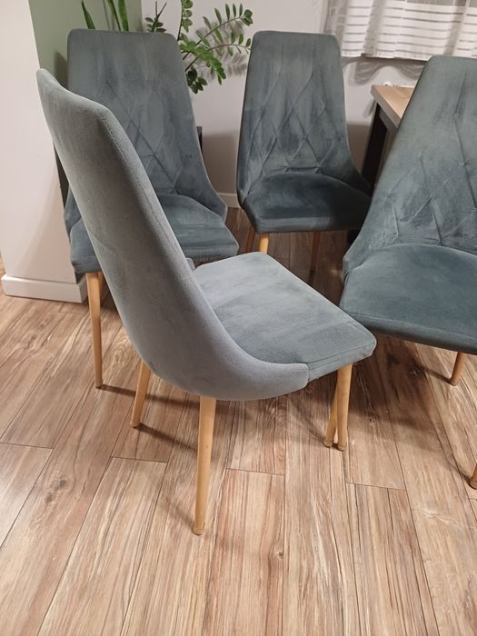 Krzesła tapicerowane 4szt  do salonu , welur  szary