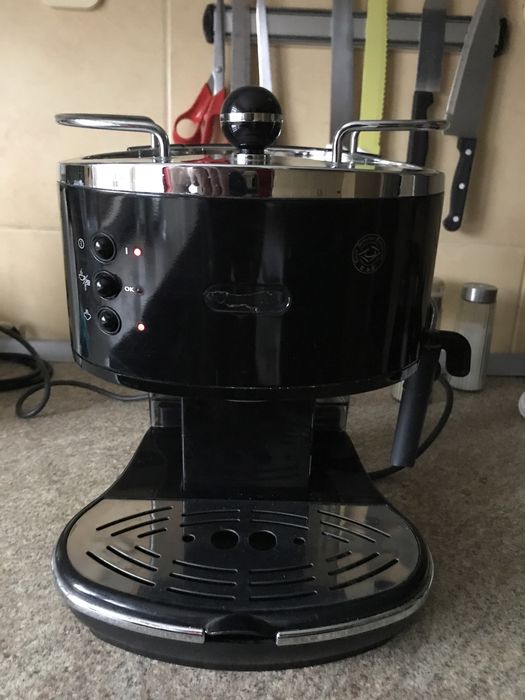 Ekspres ciśnieniowy DeLonghi ECO 310.BK - brak KOLBY!