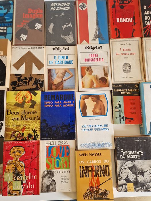 Lote 34 livros Romances/Policiais
