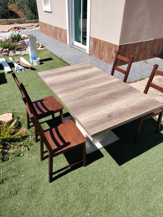 Mesa de cozinha extensível