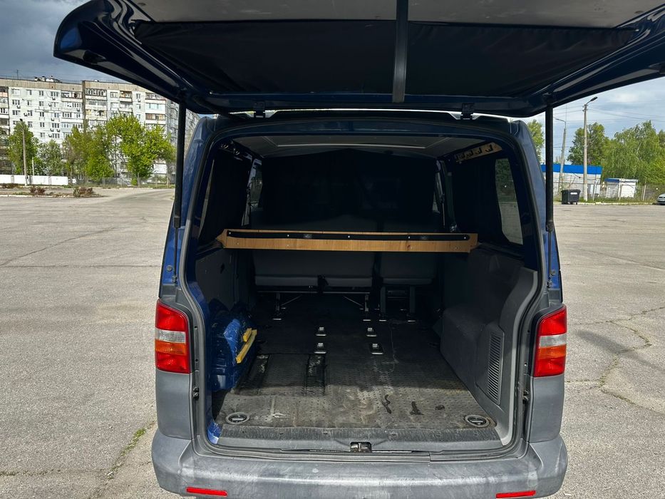 Volkswagen t5 lond