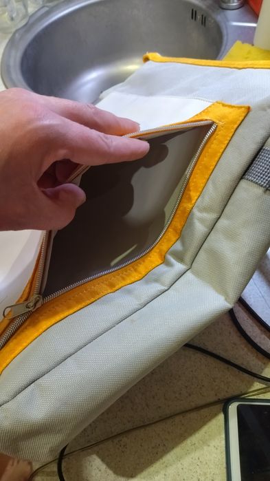 Продам сумку через плечо Calvin Klein