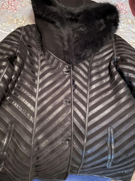 Куртка шкіряна