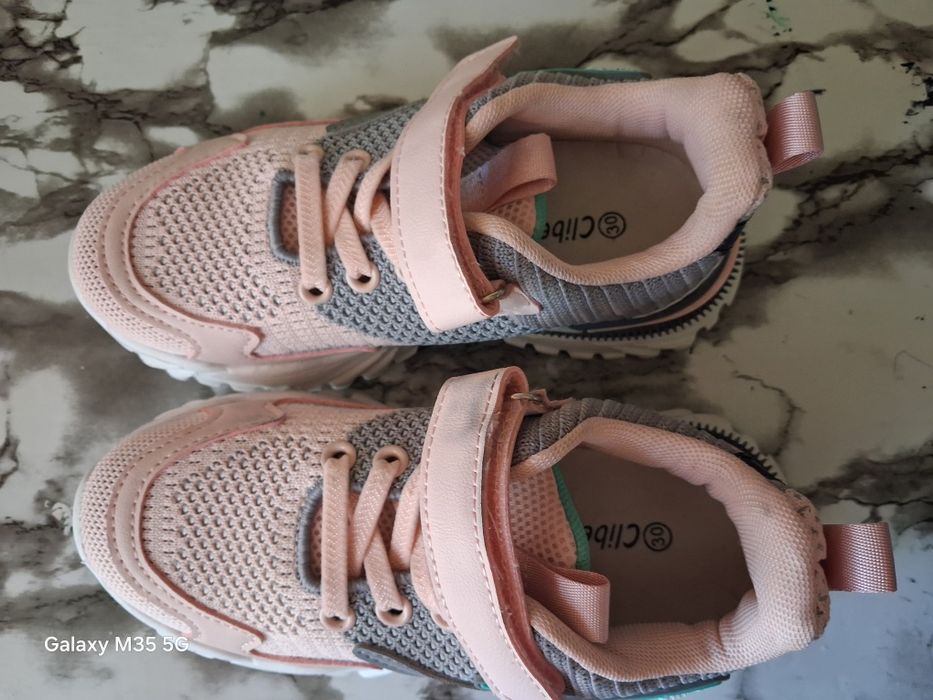 Кросовки дитячі!