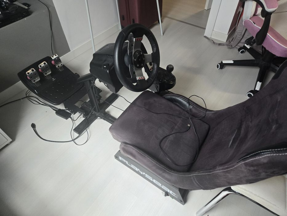 Symulator zestaw Logitech G27 + playseat evolutio alcantara