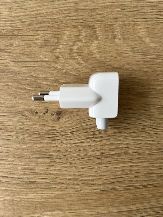 Оригінальний перехідник євро вилка Apple Euro Plug Adapter зарядка