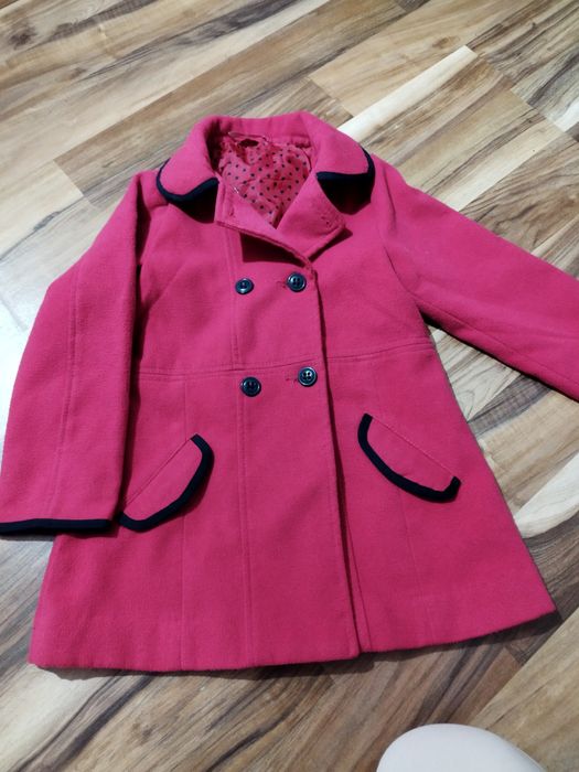 Płaszczyk dziewczęcy malinowy kolor roz.122