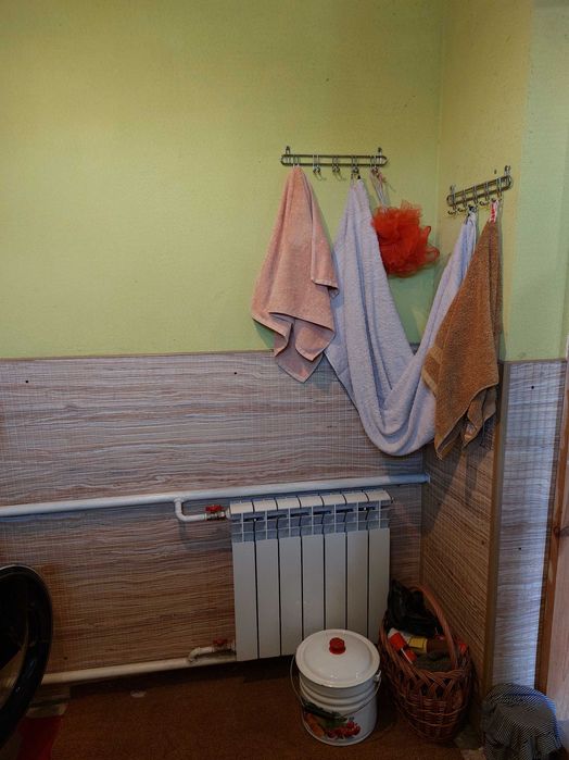 Продаж житлового будинку