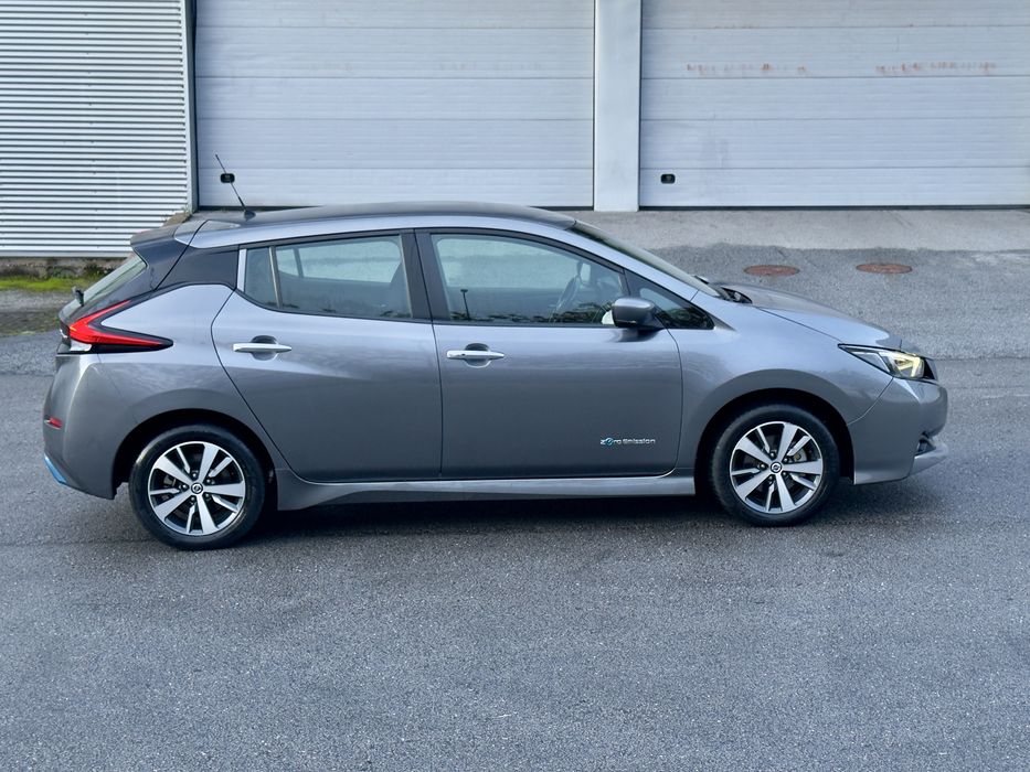 Nissan Leaf Acenta 40KWH Nacional IVA dedutivel