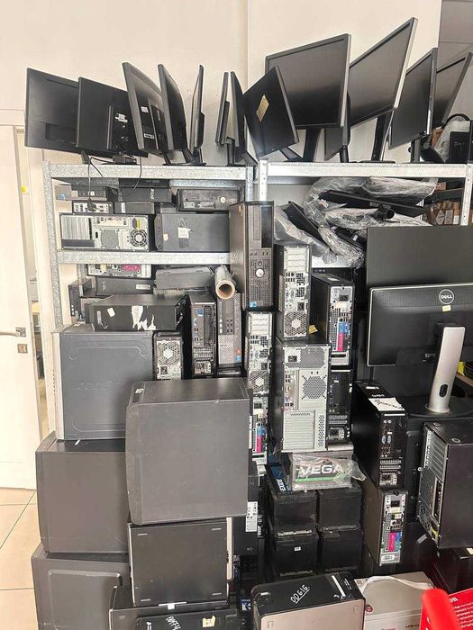 Системні блоки та монітори