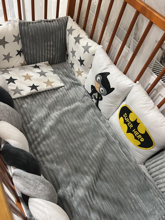 Бортики в ліжко, постіль бетмен