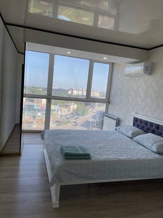 Подобова Погодинна оренда Шикарная VIP двухкомнатная студия 95 квартал