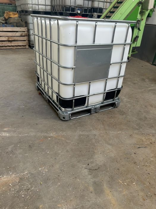 Depositos de 1000 litros usados