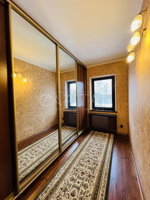 Продаж будинку, Центральна, Іванків