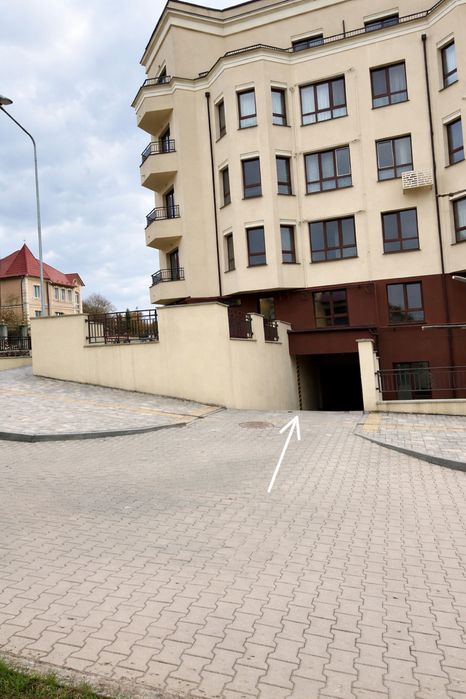 Здам паркомісце подобово / довгостроково, 18,8 м² — ЖК «Віденський квартал», р-н Фастівської