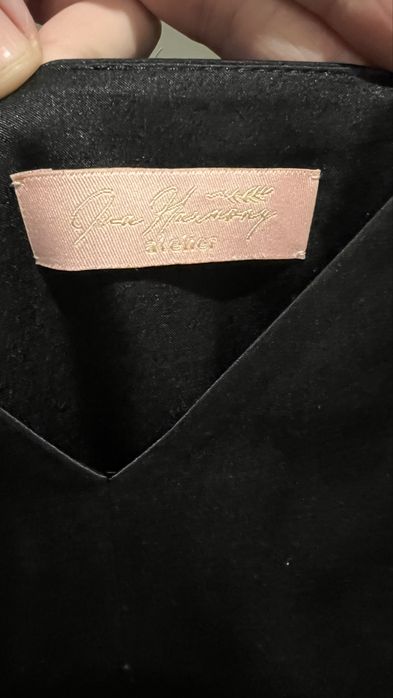 Шовкова сукня міді