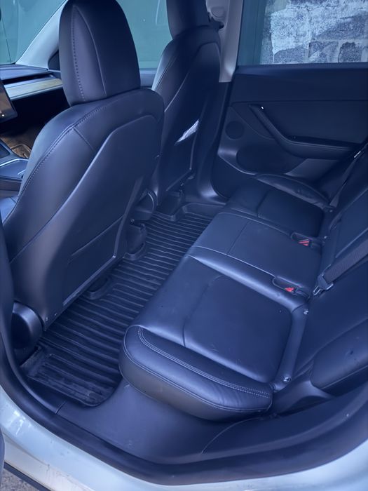 TESLA model Y 2022 Perfomance