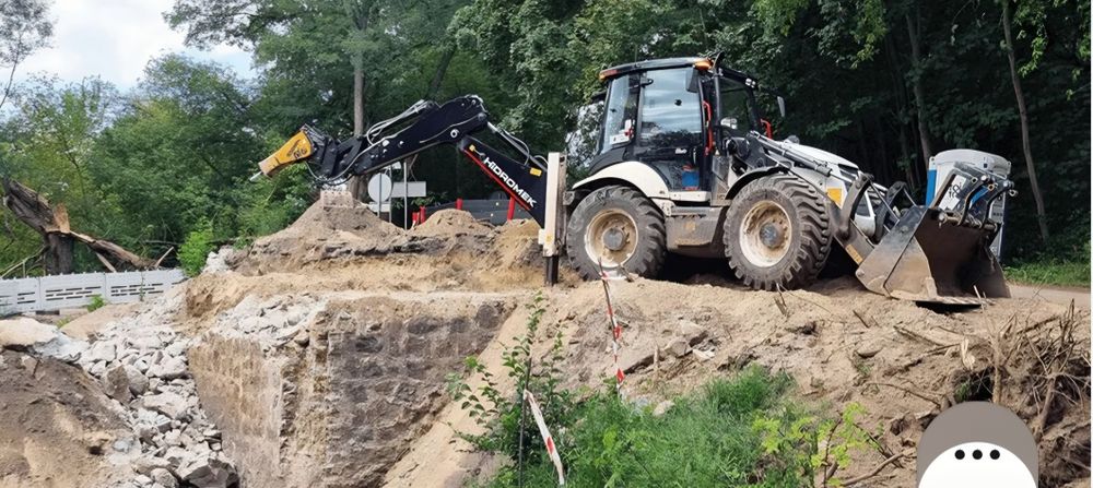 Uslugi koparko ładowarką, wkopy , równanie  terenu