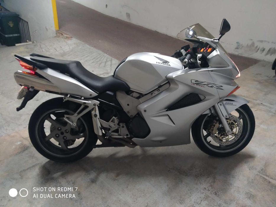 Honda VFR 800 VTEC