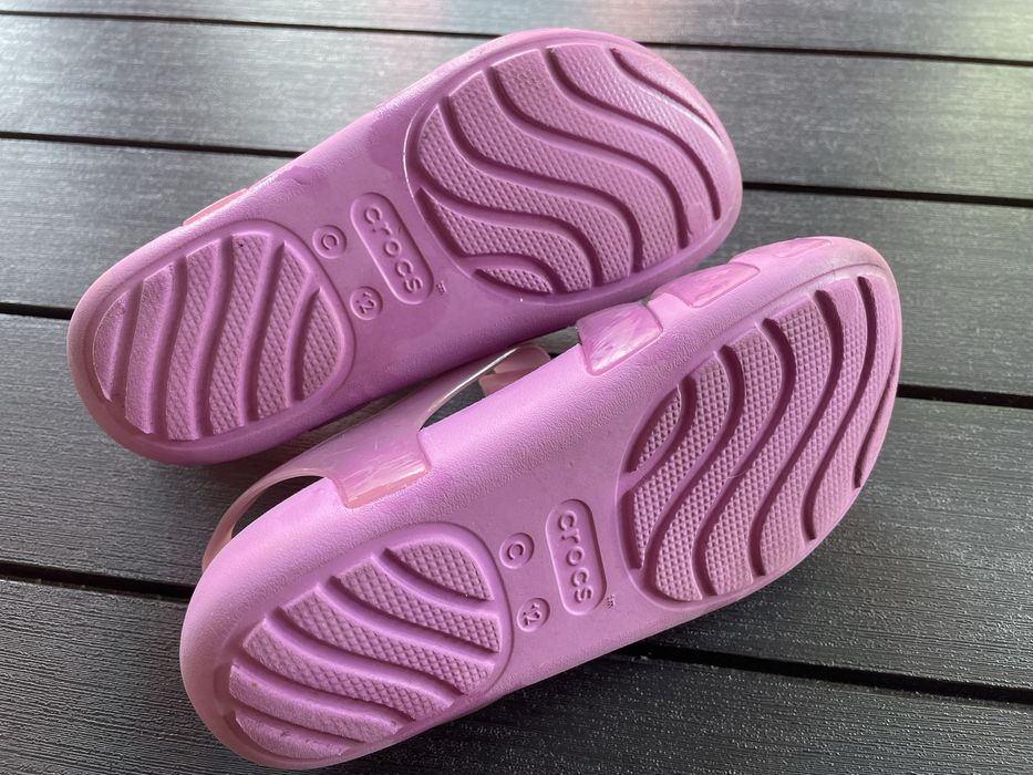 Sandałki dziewczece Crocs C12