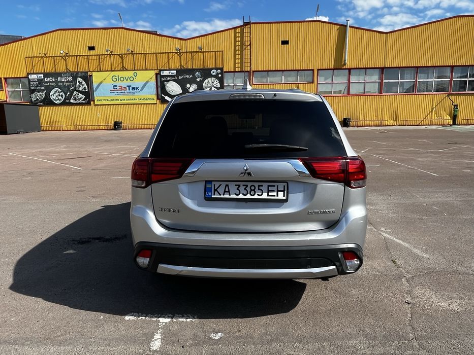 Продаж Mitsubishi Outlander 3 | 2018 | 2.4L