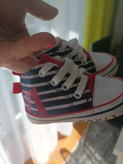 Buty niechodki chłopięce