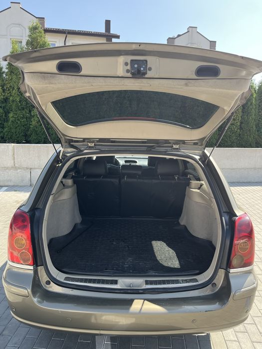 Toyota avevsis 2.0 D4D