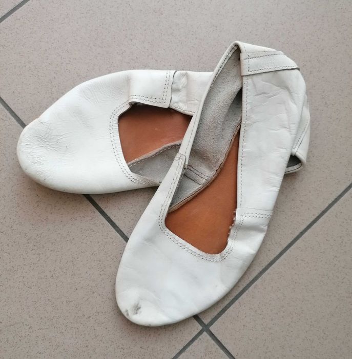 Skórzane baletki 23,5 cm