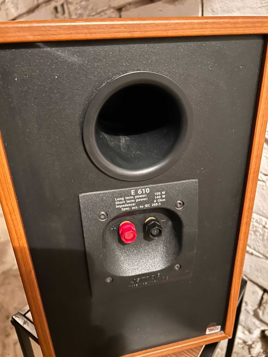 kolumny monitory Jamo E 610