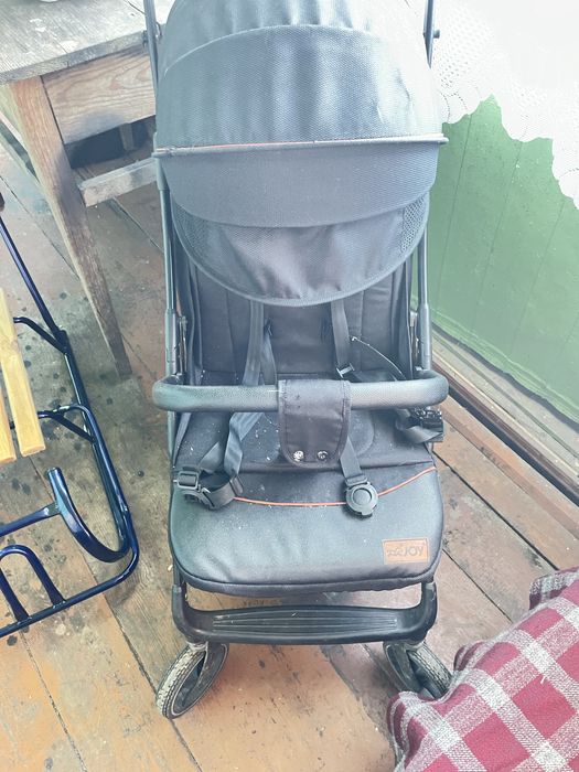 Прогулянкова візочок