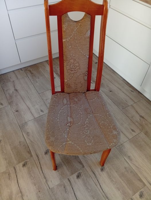 Krzesełka tapicerowane