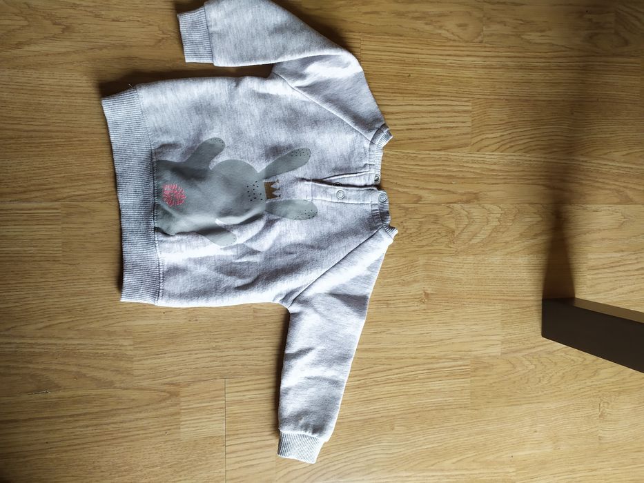 Sprzedam bluzę dziewczęca