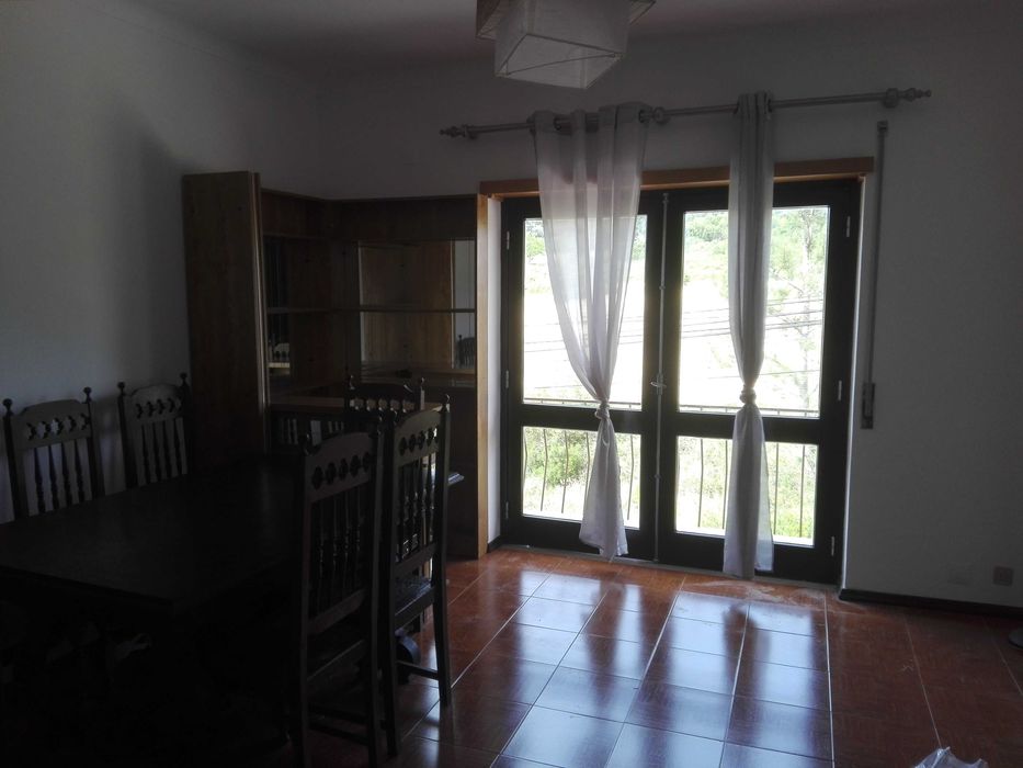 VENDE-SE Apartamento T3 Chiqueda (Alcobaça)