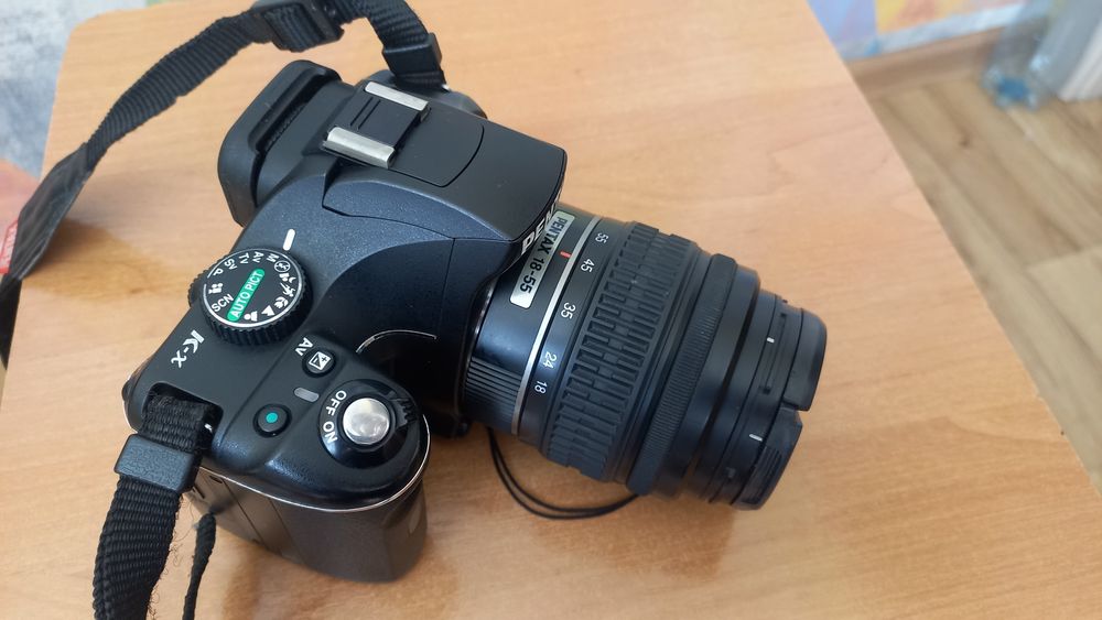 Цифровий фотоапарат  Pentax K-x