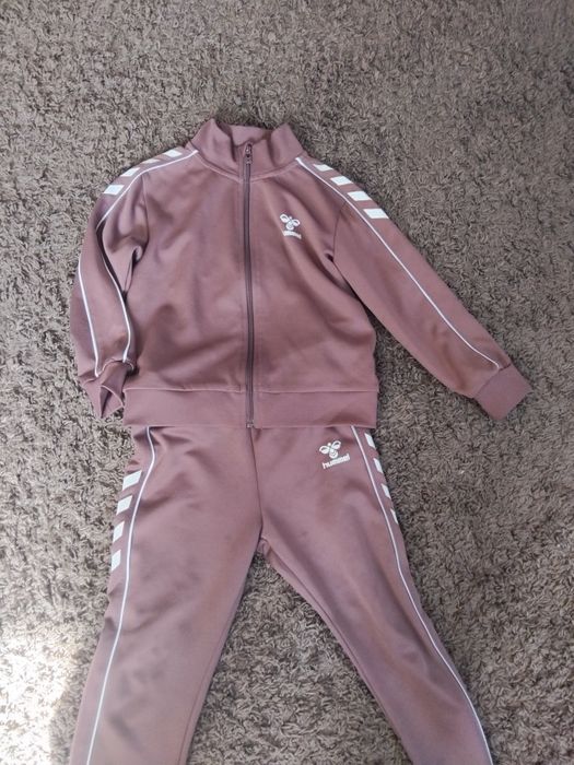 Спортивний кюстюм