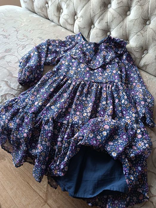 Sukienki r.122 (SMYK, H&M)