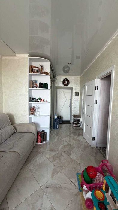 в 2к, Виставка, ЖК «Набережний Квартал»