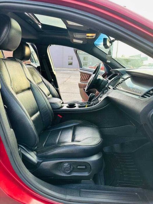 2018 Ford Taurus SEL