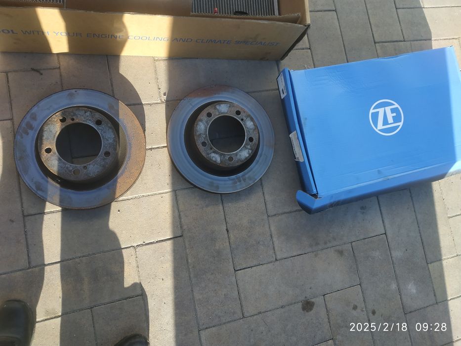 Тормозни диски барабани. Тайота.