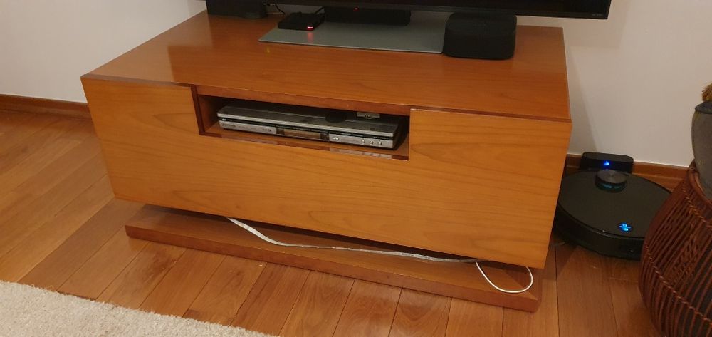 Novidade Movel TV cerejeira maciça