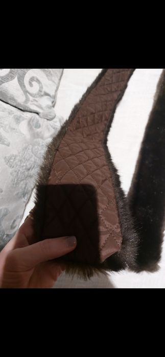 Cachecol/ gola de pêlo castanho