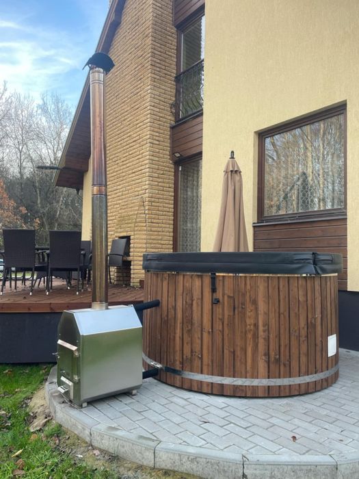 Balia ogrodowa z hydromasażem