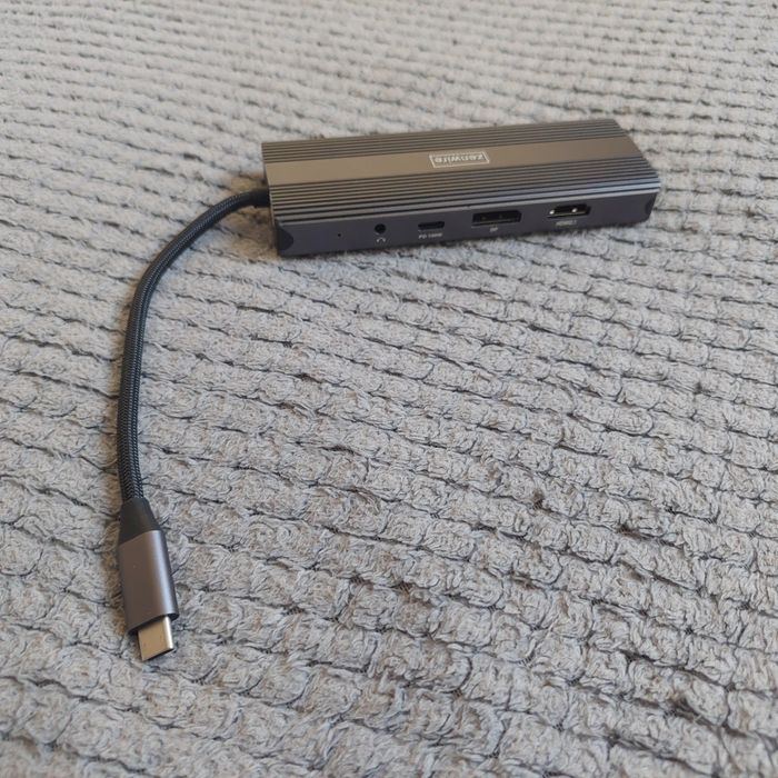 Stacja dokująca Zenwire - hub USB-C z HDMI 2.1 DP 1.4 PD 100W