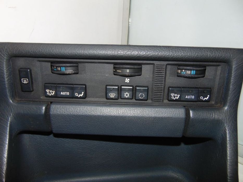 Bmw 735i e32 consolas " nova de stock antigo