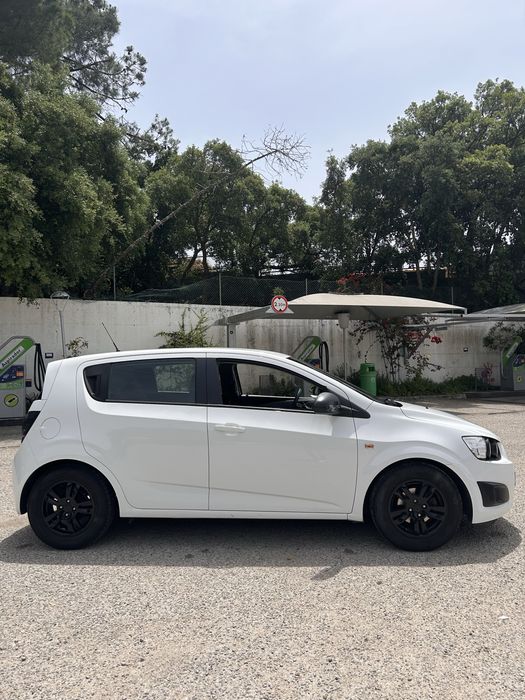 Chevrolet Aveo 1.0